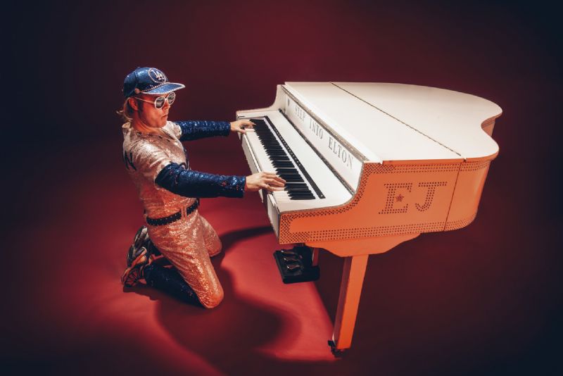 step into elton