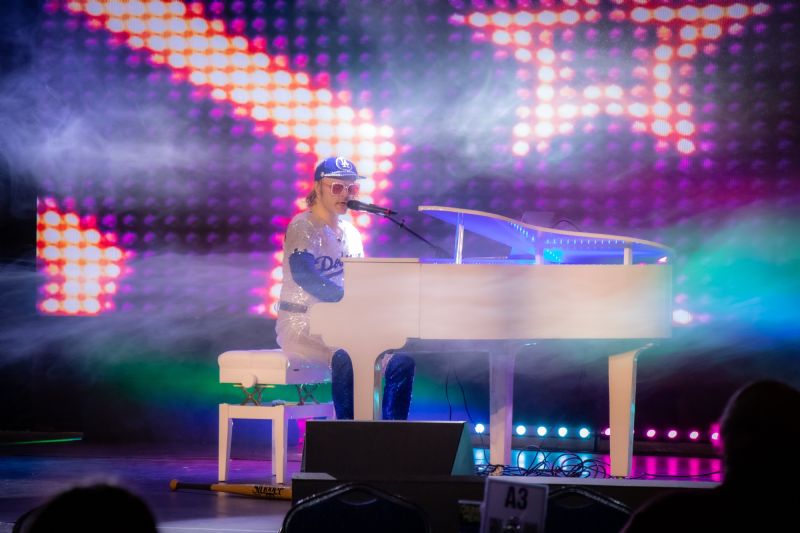 step into elton