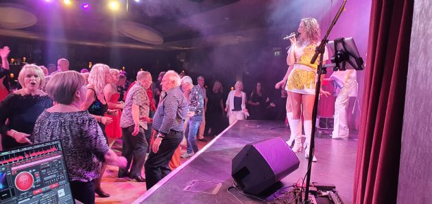 Gallery: Bjorn  A Tribute to ABBA