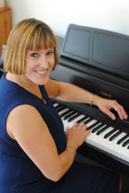 Gallery: Leanne  Solo Pianist