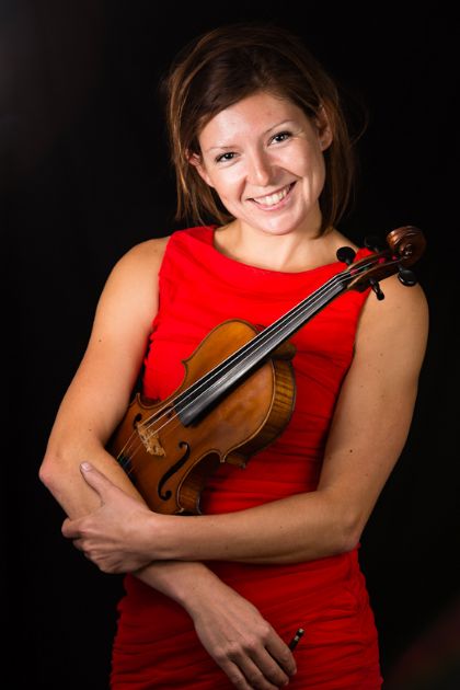 Gallery: Lizz Solo Violinist