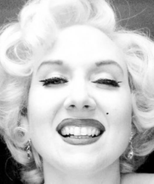 Gallery: Marilyn Monroe Lookalike