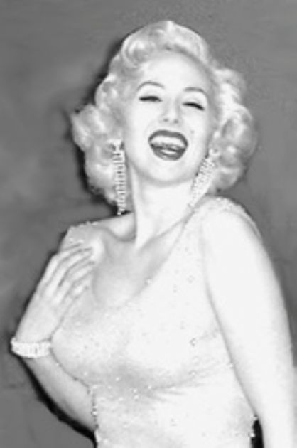 Gallery: Marilyn Monroe Lookalike