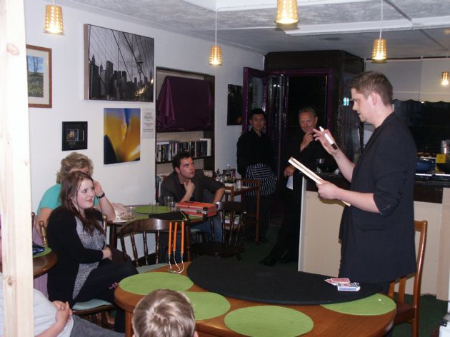 Gallery: Mark Roberts Close Up Magician