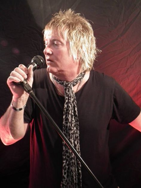 Gallery: Rod Stewart tribute  A Reason to Believe