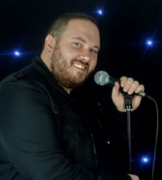 Gallery: Tom Fortune  Superb Male Vocalist