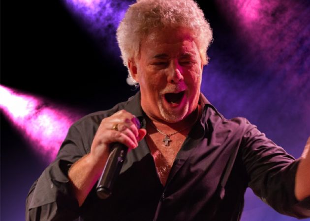 Gallery: Tom Jones Tribute  A Boy from Nowhere