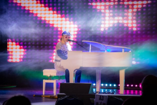 Gallery: Step into Elton 