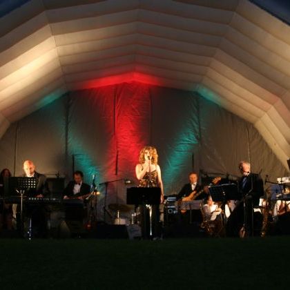 Cafe Symphony