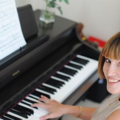 Leanne - Solo Pianist