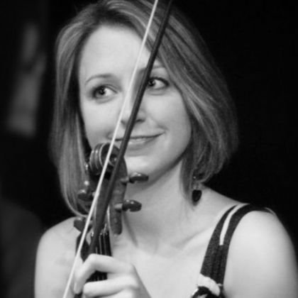 Jennifer - Violinist