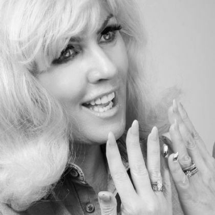 Kate Bell's Swinging 60's Tribute Show