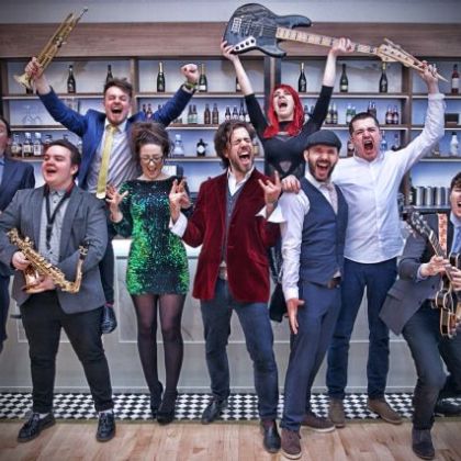 Jonny Fine & The Magic 9