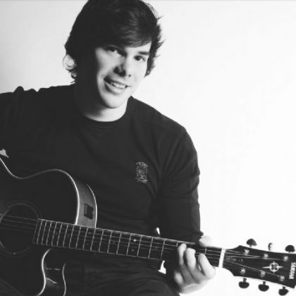 Rob - Guitar Vocalist