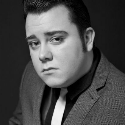 Elvis Tribute by Rob