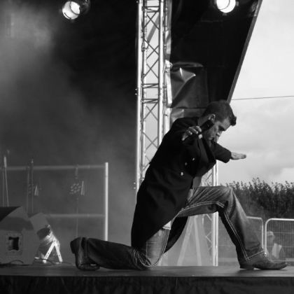 Robbie Williams Tribute by MB