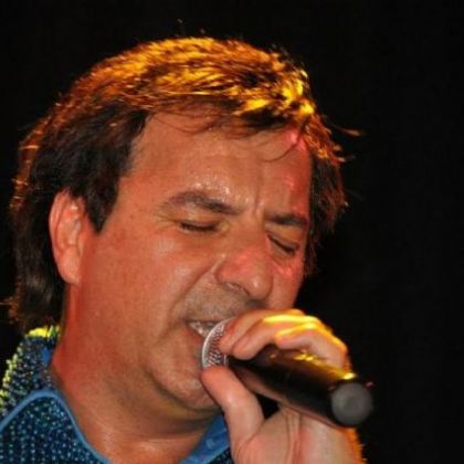 Tribute To Neil Diamond