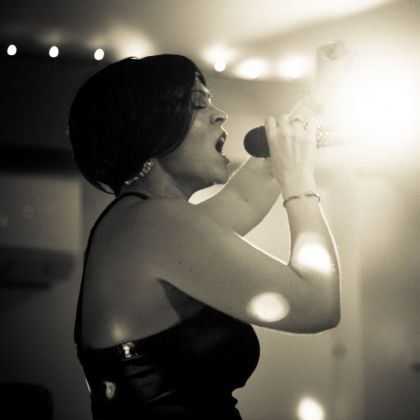 Tribute To Whitney Houston