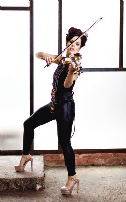 Jess - Violinist